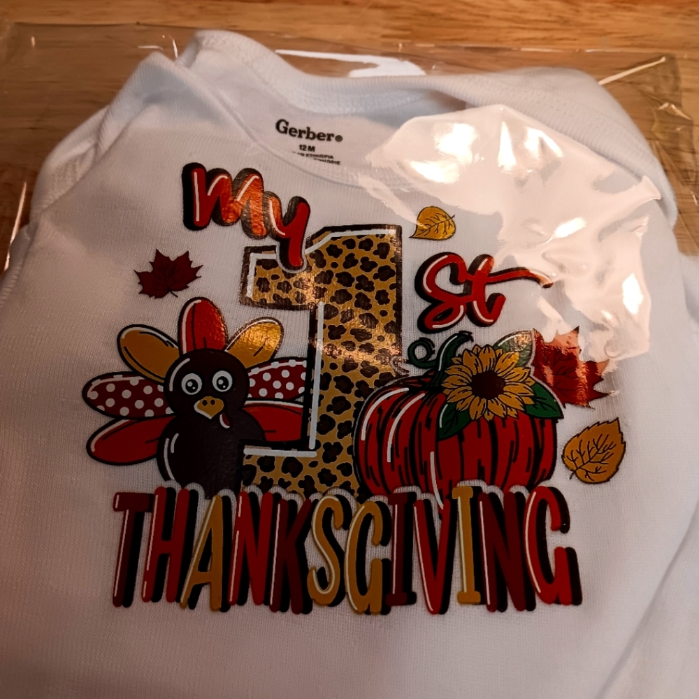 Baby onesies Gerber 12 months by JML DESIGNS